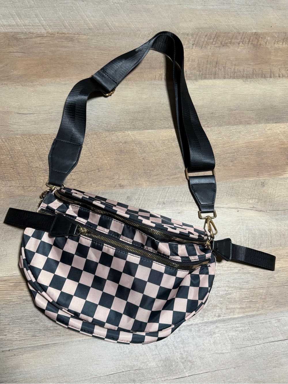NWOT Black & Blush Checkerboard Crossbody Sling Bag + Matching Pouch